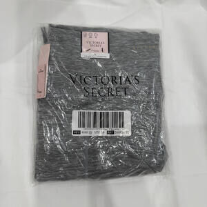 Victoria's Secret Studio 7/8 Length Grey Leggings Size 16